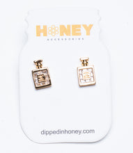 Load image into Gallery viewer, CC Bottle Stud