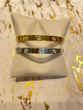 Load image into Gallery viewer, CARDI Bracelet